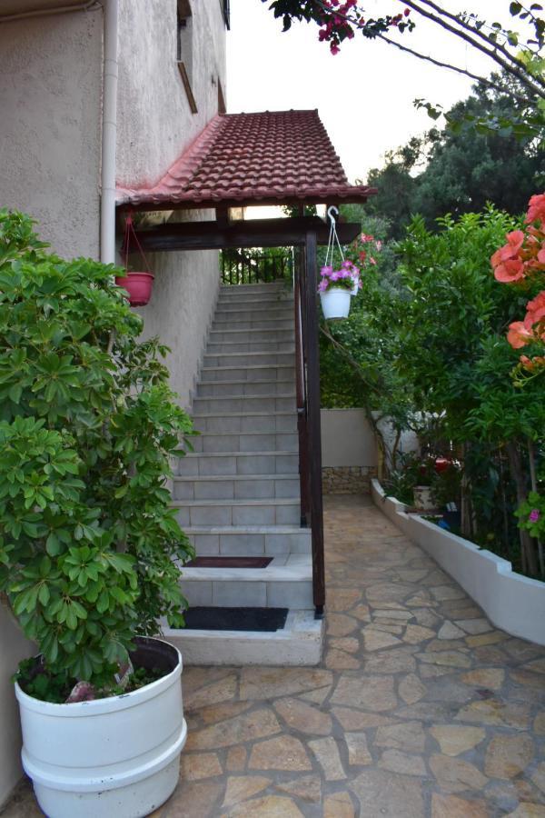 Mamas Reas Appartement *